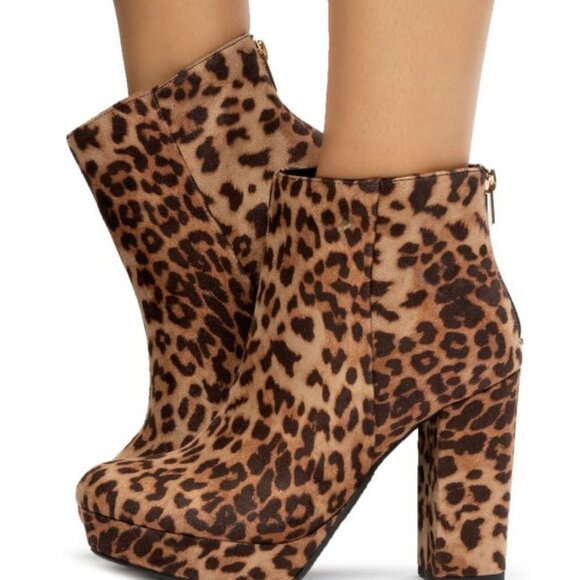 Meeting-S Ankle Booties - Picture 2 of 6
